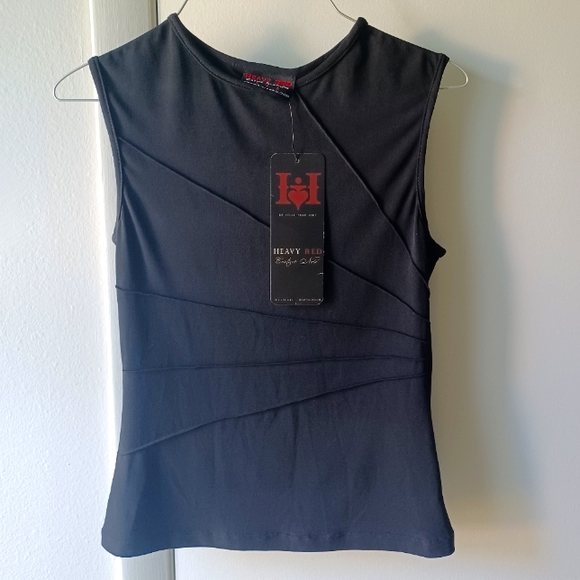 NWT HEAVY RED Goth Starburst Ribbed Sleeveless Top Size Small - Picture 1 of 2